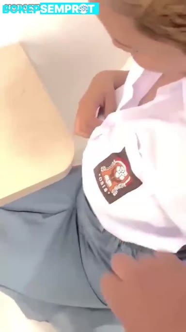 Bokep Indo Viral Anak SMA Nyepong Demi Iphon