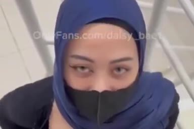 Tante Daisy Bae Bikin Konten Ngentot di Tangga Viral